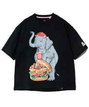 画像をギャラリービューアに読み込む, 【DOMDOM×GSC】味噌ピー チキンバーガーゾウ BIG TEE