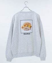 画像をギャラリービューアに読み込む, RED CAP GIRL×DOMDOM クルーネックフォトスウェット
