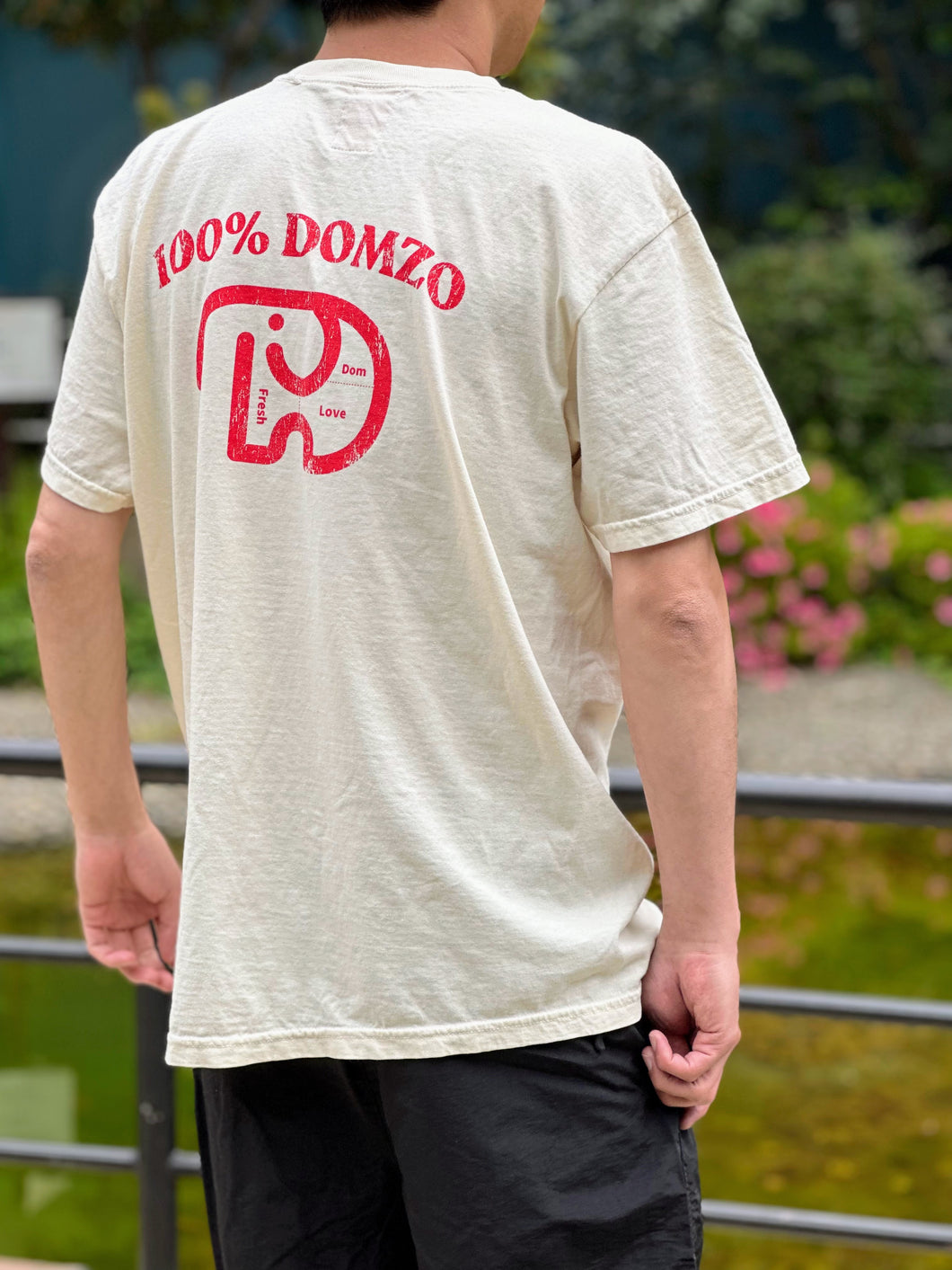 DOMDOM ビンテージ風Tシャツ