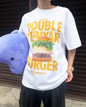 画像をギャラリービューアに読み込む, DOMDOM 梨のWてりやきバーガーTシャツ
