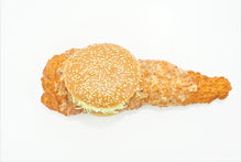 画像をギャラリービューアに読み込む, 食品サンプル「ビタビタバターフィッシュバーガー」
