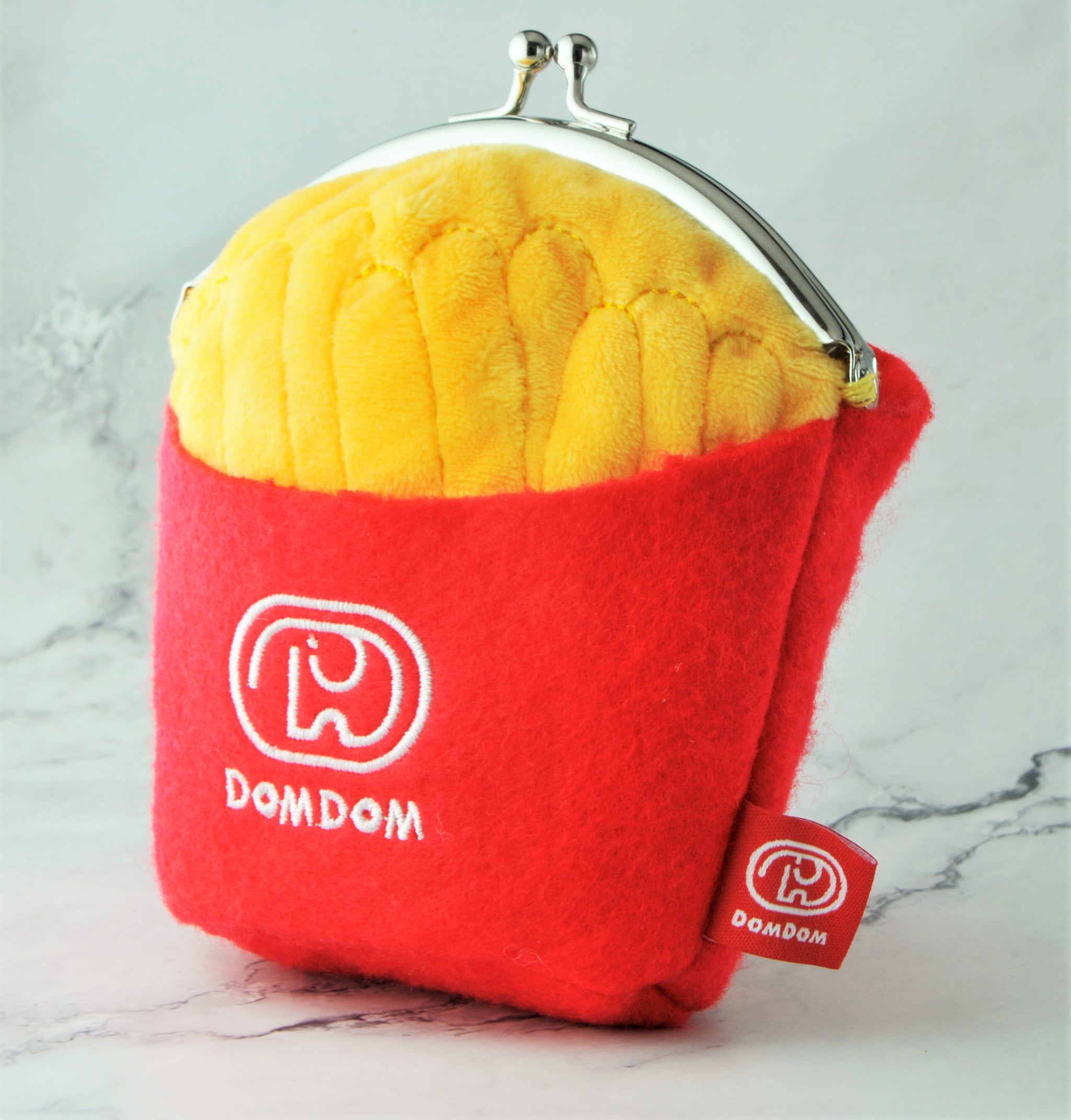 DOMDOM フライドポテト型キーホルダー2個&がま口ケース2個 Amazon.co.jp: [ドムドムハンバーガー] キーホルダー ポテト