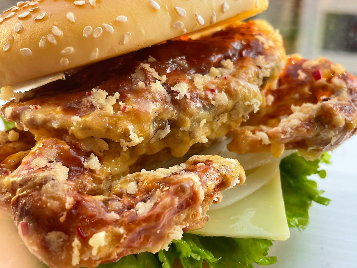 食品サンプル「丸ごと！！カニバーガー」 – ドムドムオンライン